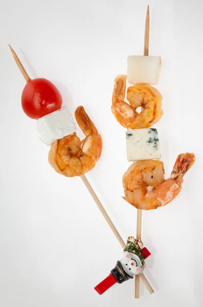 Christmas skewers of shrimp — Stock Photo, Image