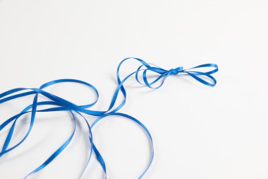 dalgalı mavi şerit