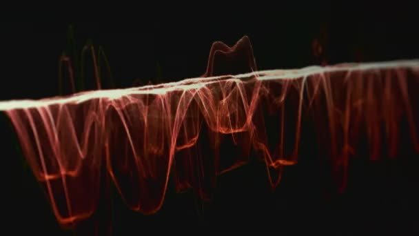 在黑色背景宏观视图中 用红烟跳跃波形显示震动 快速注册更改可视化 数字技术 — 图库视频影像