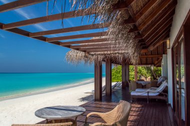 gökyüzü ile tropikal plaj