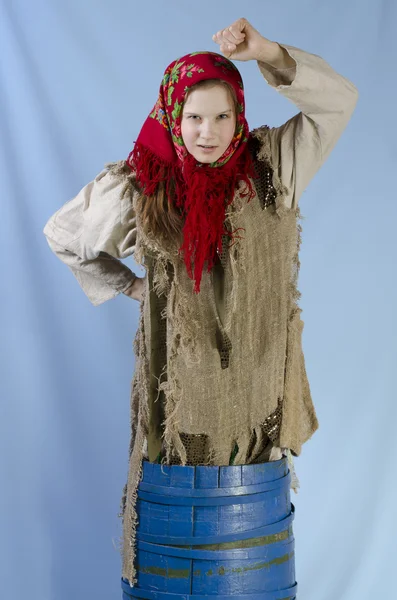 Baba yaga bir harç içinde