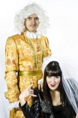 Geçmiş ve modern bir kadın bir erkekten