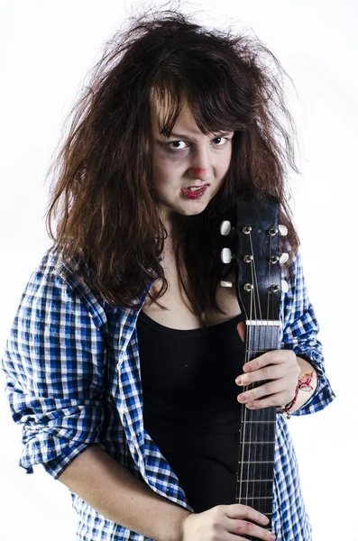 bir gitar ile genç kız