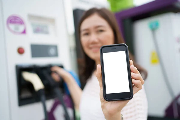 Pantalla Vacía Teléfono Inteligente Maqueta Aislado Con Ruta Recorte Mujer — Foto de Stock