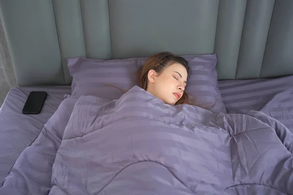 Beautiful Asian Young Woman Sleeping Bed Morning Trying Turning Snoozing — Fotografia de Stock