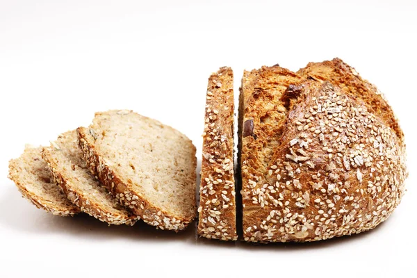 7-Korn-Brot in Scheiben geschnitten — Stockfoto