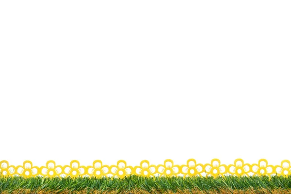 Hranice - žlutá cítil jarní květiny v trávě — Stock fotografie