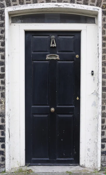 Színes ajtó Dublinban a György korabeli időkben (18. század) — Stock Fotó