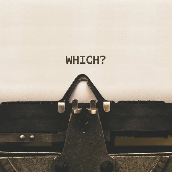 Вопрос Какое Слово Заголовок Сообщения Написанного Бумаге Винтажной Машине Писателя — стоковое фото