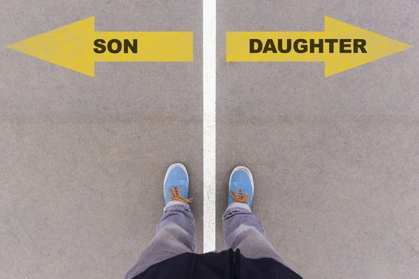 Choice Son Daughter Direction Arrows Text Asphalt Ground Feet Shoes — 图库照片