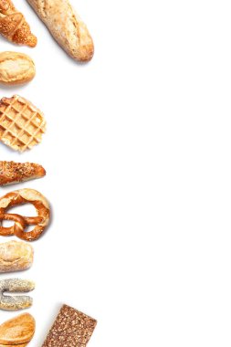 Ekmek varyasyonlarının çerçevesi beyaz arkaplanda izole edildi