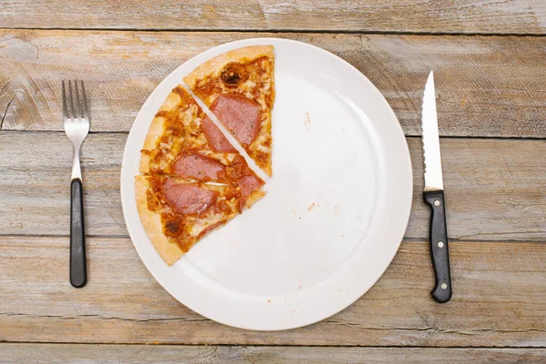 Drei Achte Serie Von Pfefferoni Pizza Stücke Geschnitten Verwendbar Die — Stockfoto