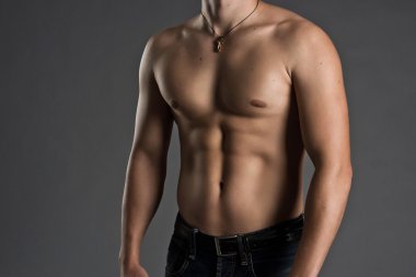 kaslı erkek torso - stok görüntü