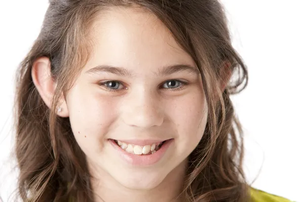 Retrato de menina muito sorridente — Fotografia de Stock