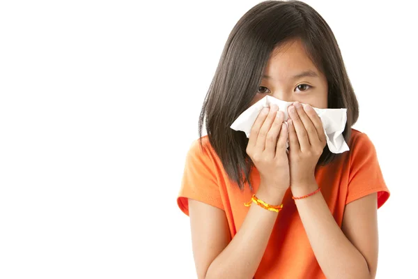 Ασιατικές κοριτσάκι με τη γρίπη ή αλλεργίες — Φωτογραφία Αρχείου