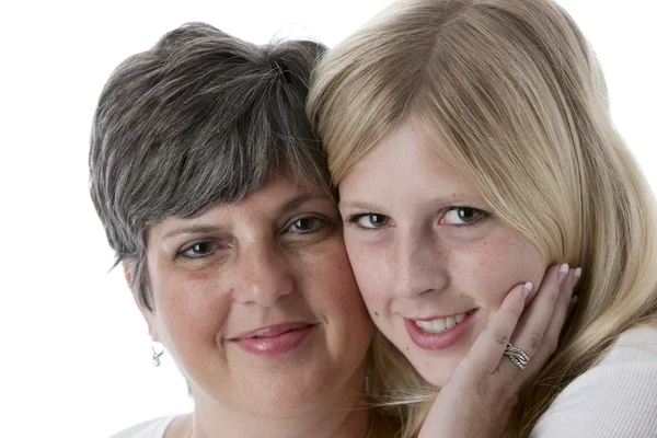 Retrato de mãe e filha branca sorridente — Fotografia de Stock