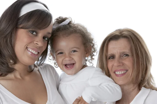 Gemengd ras gezin met moeder, grootmoeder en kleindochter — Stockfoto