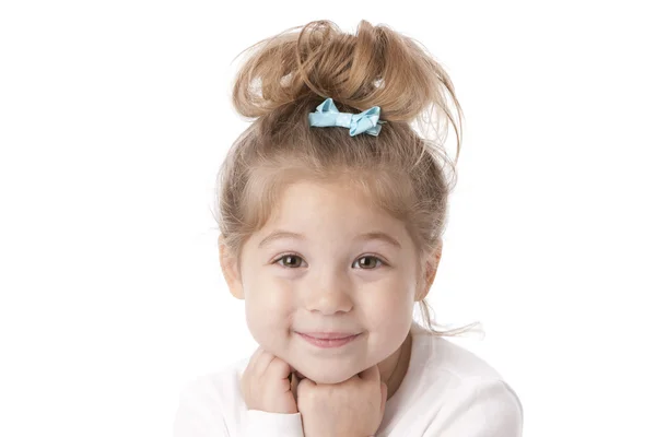 귀여운 웃는 백인 어린 소녀 이미지 — 스톡 사진