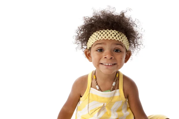 Niña sonriendo con sorpresa en su cara Fotos de stock libres de derechos