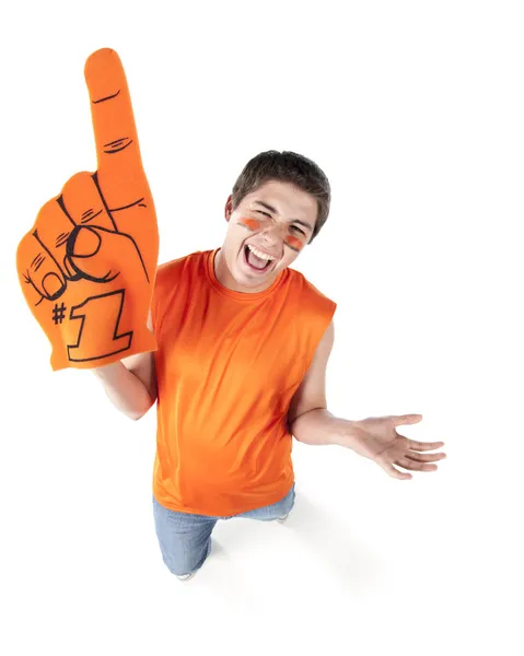 Aficionados al deporte. Hispanos fanáticos de los deportes masculinos apoyando al equipo naranja —  Fotos de Stock