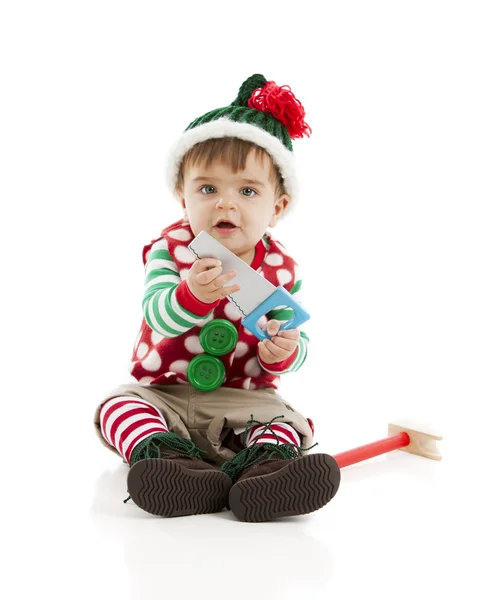 Caucásico bebé niño haciendo juguetes con herramientas —  Fotos de Stock