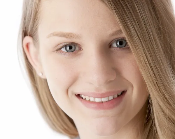 A closeup headshot of a smiling caucasian 13 year old teenage real girl — Stock Photo, Image