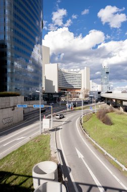 Birleşmiş Milletler binasına ve Viyana oteli çevreleyen