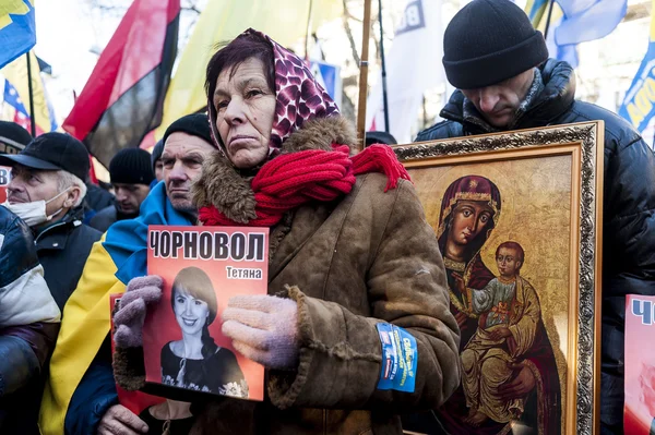 Maidan - protester at rally to save journalist Chornovol — Stock Photo, Image