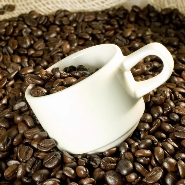 Kaffee und Tasse — Stockfoto
