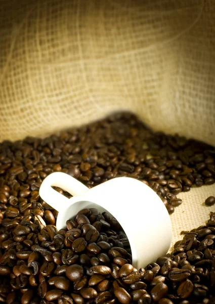 Kaffee und Tasse — Stockfoto