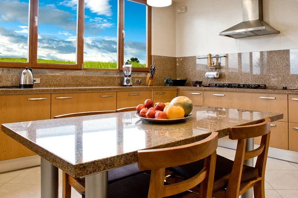 Serie di interior design: cucina classica e moderna con paesaggio — Foto Stock