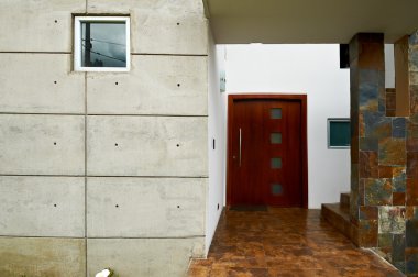Modern giriş kapı ev