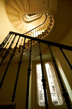 eski ve klasik merdiven