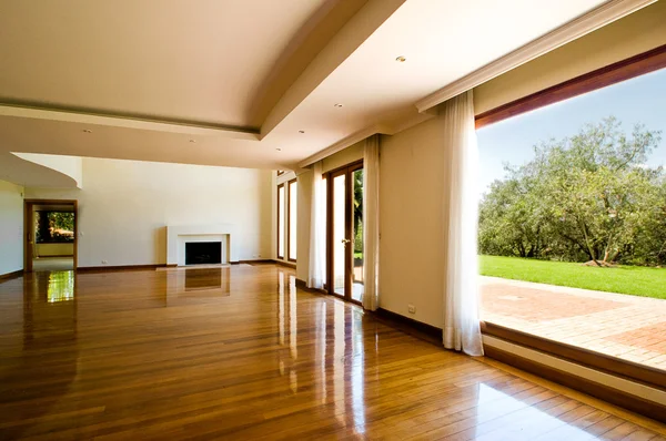 Empty big living room — Stock Photo, Image