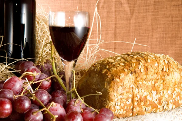 Wine and bread — Stock Photo, Image