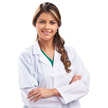 Gülümseyen tıbbi kadın doktor. Beyaz arkaplan üzerinde izole edilmiş