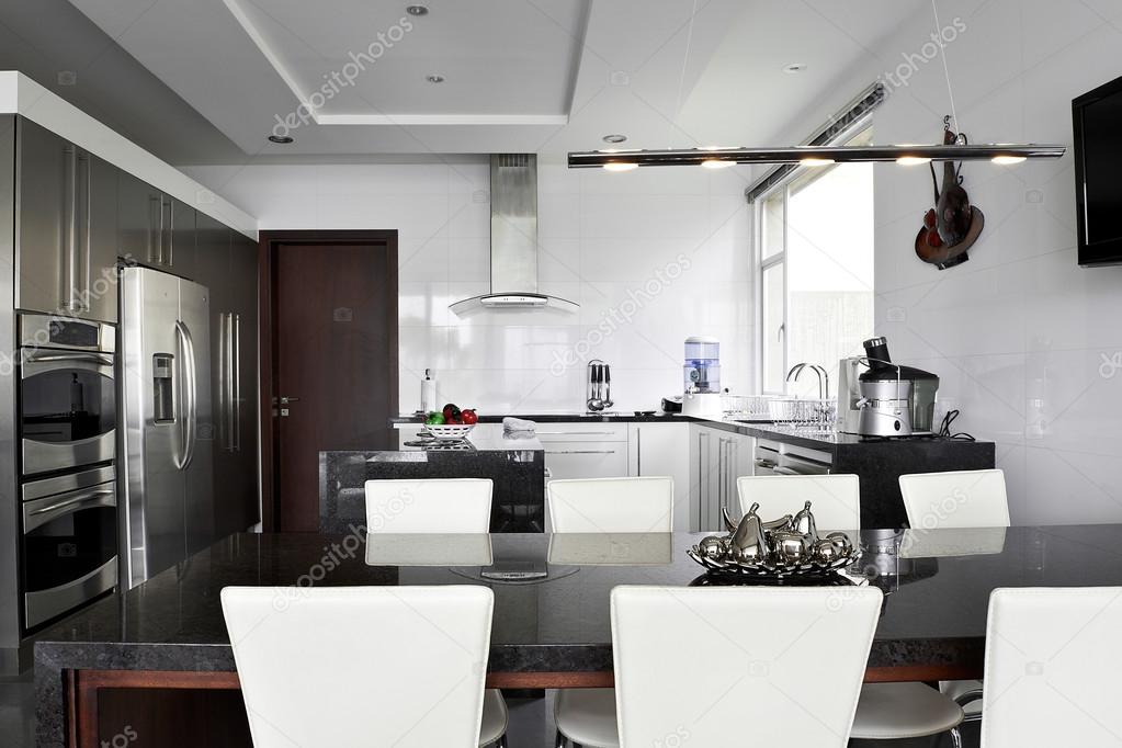 Interior Design: Kitchen