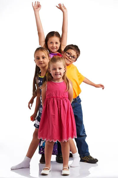 Grupo de crianças felizes — Fotografia de Stock