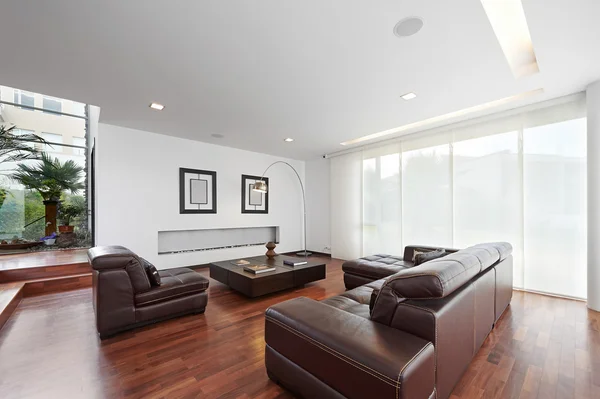 Design Interio: Moderna grande sala de estar — Fotografia de Stock