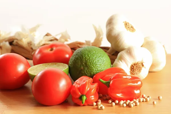 Mexican vegetables including lime fruit, garlic, chili — Stock Photo, Image