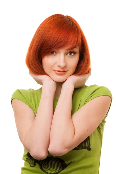 Hermosa chica pelirroja en camiseta verde — Foto de Stock