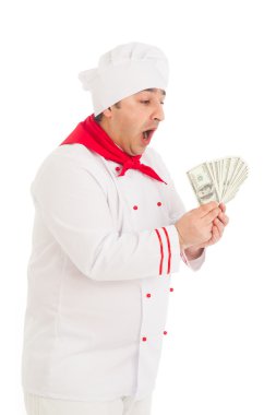 jamón op plaatfan beyaz üniforma giyen dolar tutan adam pişirmek