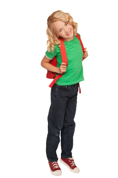 Blonďatá holčička v zelené tričko s červenou taškou — Stock fotografie