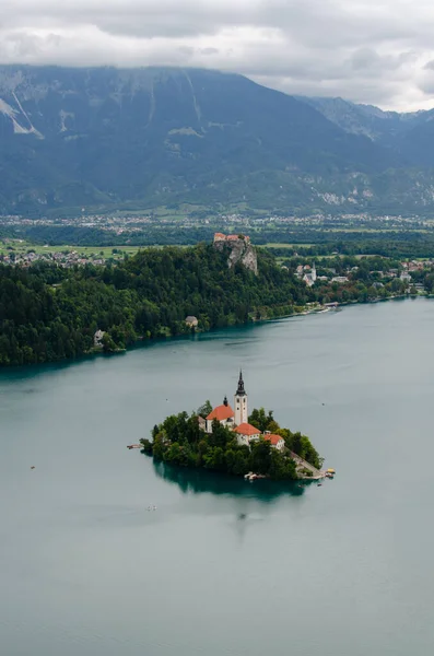 Vista Panorâmica Lago Bled Com Igreja Assunção Maria Uma Ilha — Fotografia de Stock