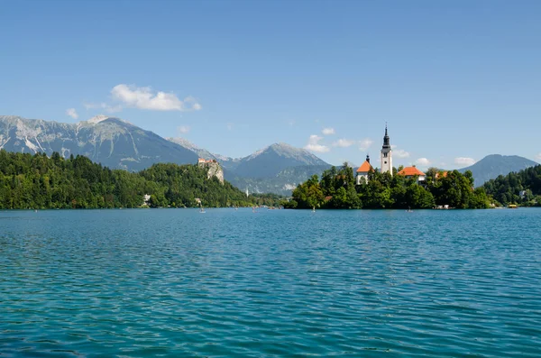 Paisagem Lago Bled Com Igreja Assunção Maria Uma Ilha Castelo — Fotografia de Stock