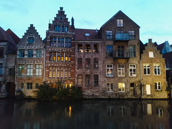 Centro Histórico Gante Bélgica Por Noche Reflejado Río — Foto de Stock