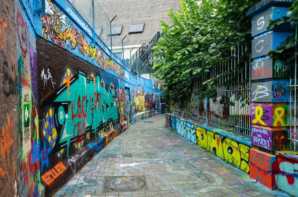 Werregarenstraat Gent şehir merkezi, Belçika 'daki grafiti sokağı.
