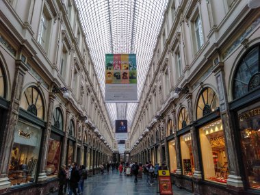 Belçika 'nın Brüksel kentindeki Vaudeville Tiyatrosu' nun iç bölümü.