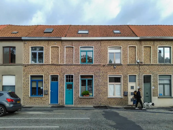 Street Old Colorful Brick Houses Bruges Belgium — стоковое фото