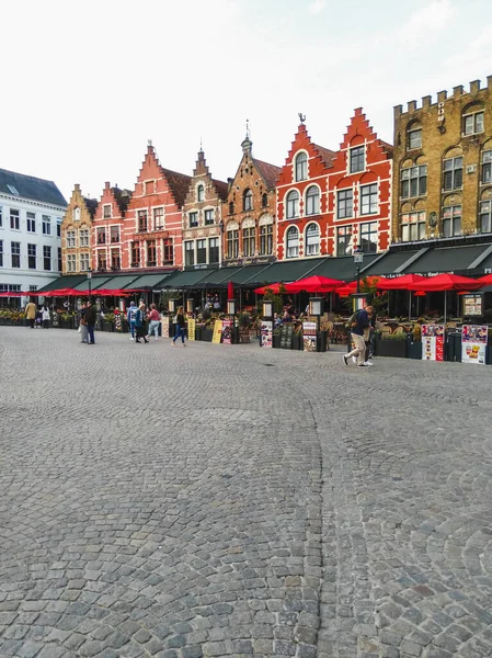 Grote Markt Główny Plac Historycznym Centrum Brugii Belgia Średniowiecznymi Kolorowymi — Zdjęcie stockowe